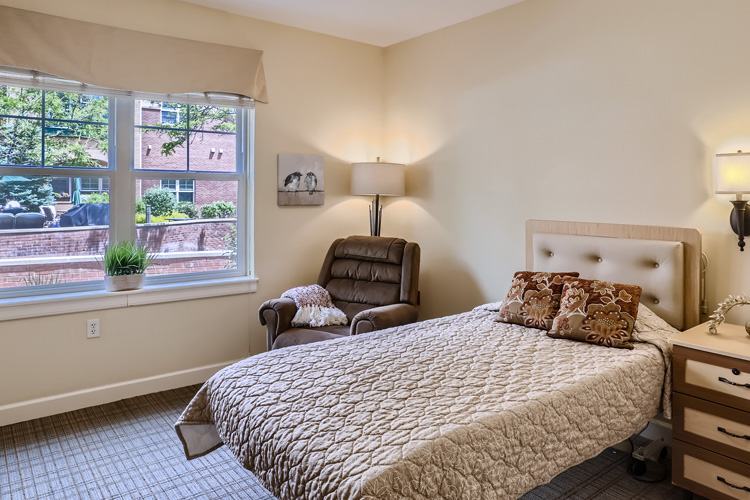 Clermont Park Senior Living Community in Denver, CO - clermont park suites interior room image
